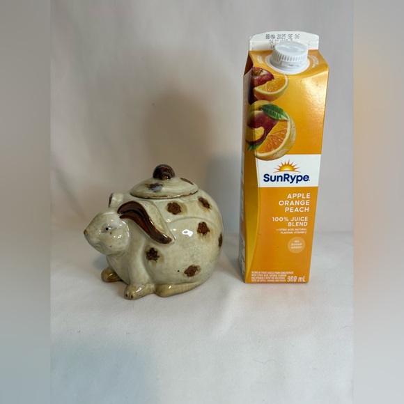 Ceramic lidded Rabbit/bunny jar - Picture 6 of 6